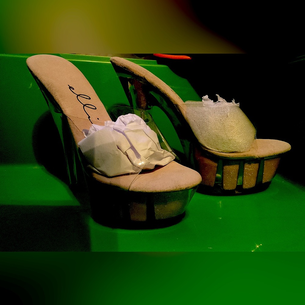 Ellie High Heels, NEVER WORN